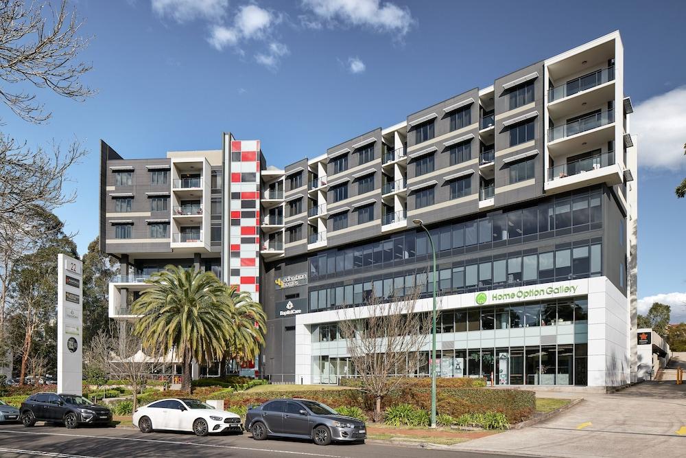Punthill Norwest Aparthotel Exterior photo